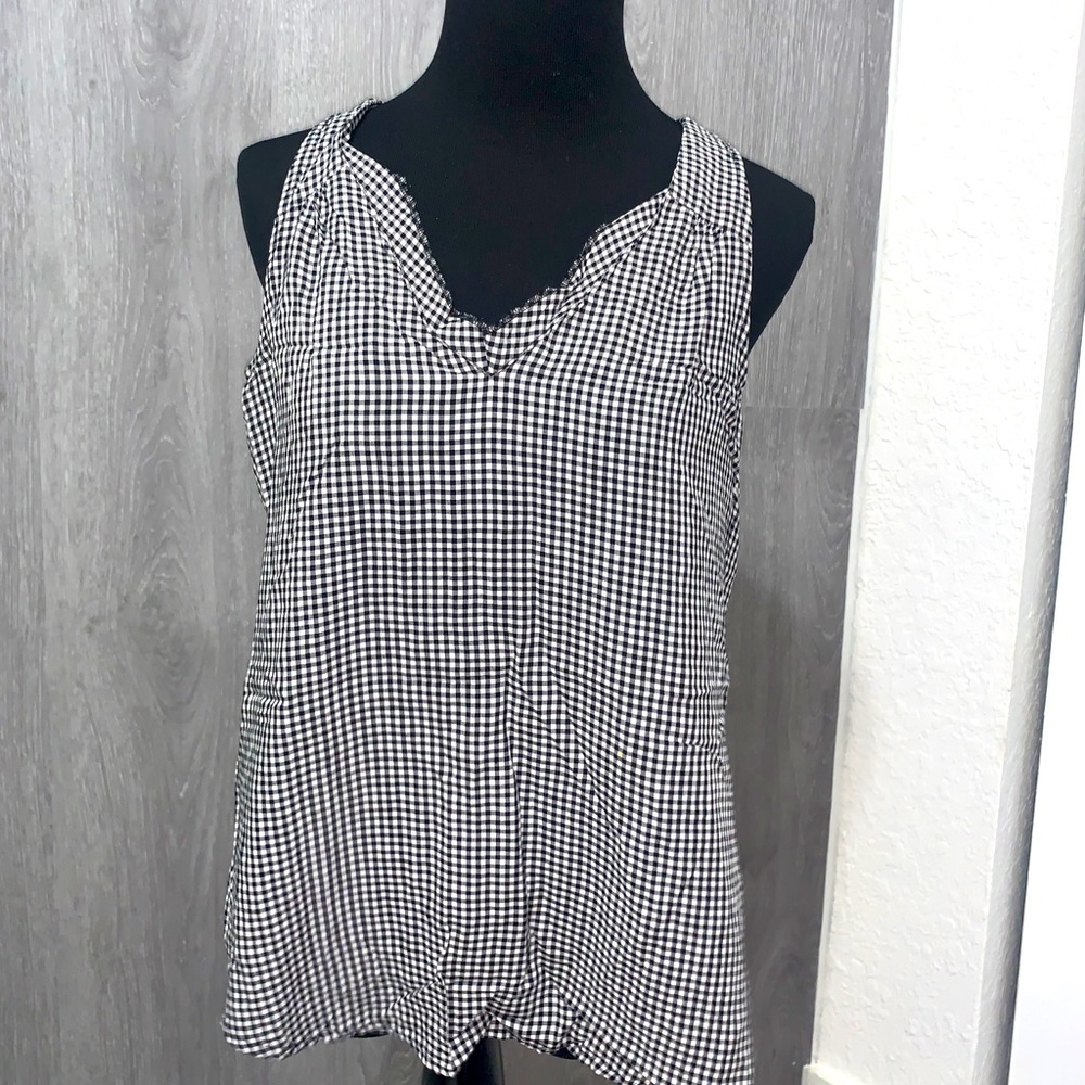 Old navy blouse